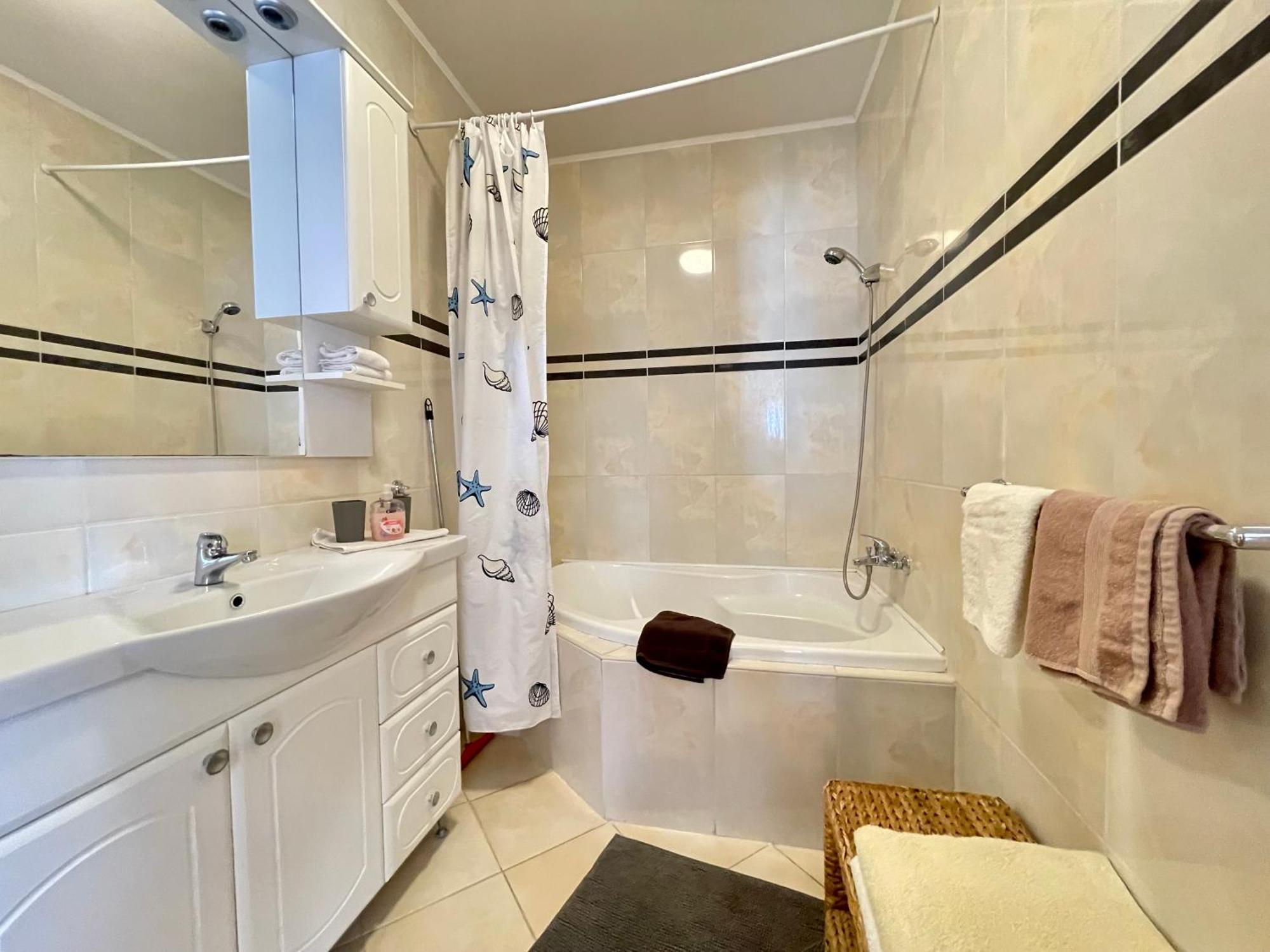 Appartement Kastelo Teraso Zalacsány エクステリア 写真
