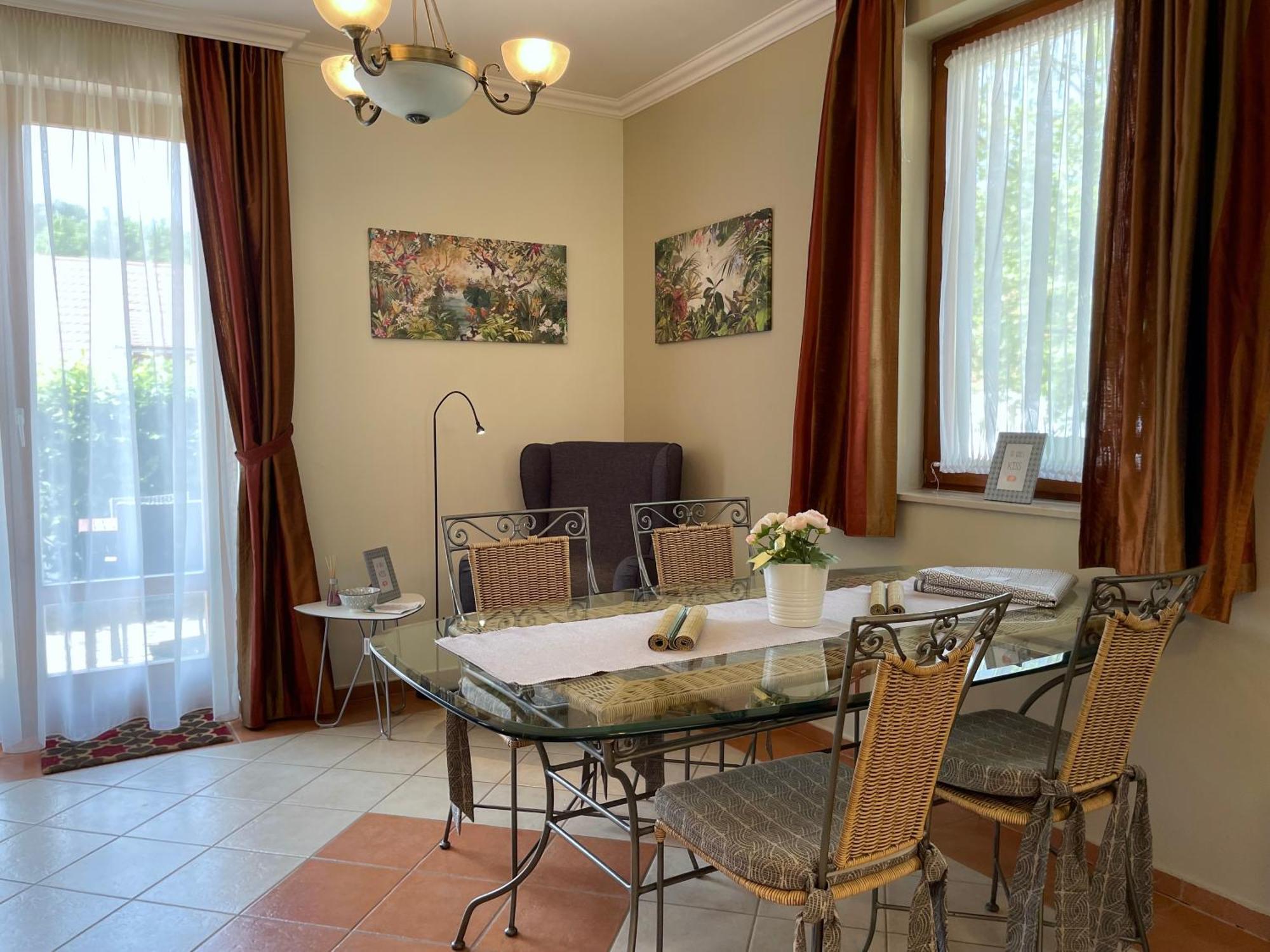 Appartement Kastelo Teraso Zalacsány エクステリア 写真